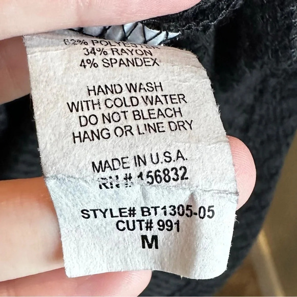 Women’s Medium Black Waffle and Animal Print Material Blouse​ - Picture 6 of 7